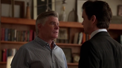 WHITE_COLLAR_-_E4X11_FAMILY_BUSINESS_1195.jpg