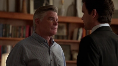 WHITE_COLLAR_-_E4X11_FAMILY_BUSINESS_1211.jpg