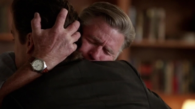 WHITE_COLLAR_-_E4X11_FAMILY_BUSINESS_1223.jpg
