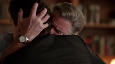 WHITE_COLLAR_-_E4X11_FAMILY_BUSINESS_1225.jpg