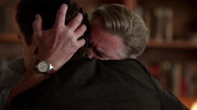 WHITE_COLLAR_-_E4X11_FAMILY_BUSINESS_1226.jpg