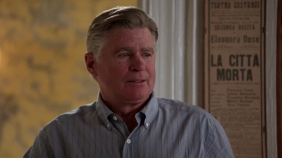 WHITE_COLLAR_-_E4X11_FAMILY_BUSINESS_1250.jpg