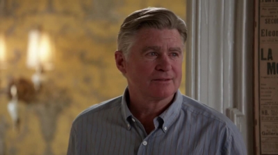 WHITE_COLLAR_-_E4X11_FAMILY_BUSINESS_1256.jpg