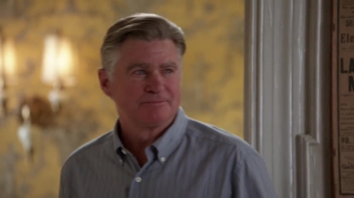 WHITE_COLLAR_-_E4X11_FAMILY_BUSINESS_1262.jpg