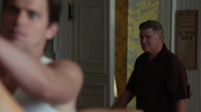 WHITE_COLLAR_-_E4X15_THE_ORIGINAL_013.jpg