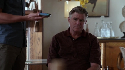 WHITE_COLLAR_-_E4X15_THE_ORIGINAL_209.jpg