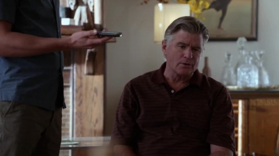 WHITE_COLLAR_-_E4X15_THE_ORIGINAL_217.jpg