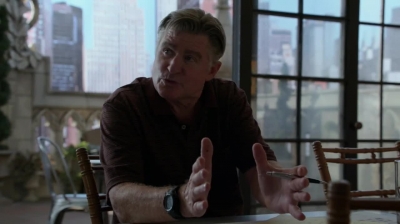 WHITE_COLLAR_-_E4X15_THE_ORIGINAL_294.jpg