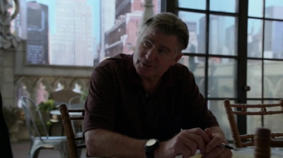 WHITE_COLLAR_-_E4X15_THE_ORIGINAL_302.jpg