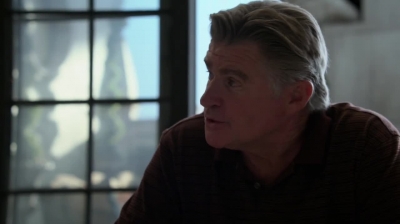 WHITE_COLLAR_-_E4X15_THE_ORIGINAL_320.jpg