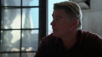 WHITE_COLLAR_-_E4X15_THE_ORIGINAL_334.jpg