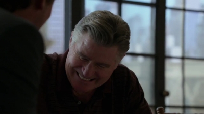 WHITE_COLLAR_-_E4X15_THE_ORIGINAL_360.jpg