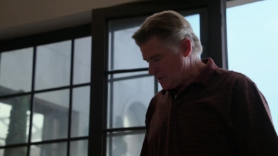 WHITE_COLLAR_-_E4X15_THE_ORIGINAL_404.jpg
