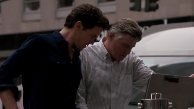 WHITE_COLLAR_-_E4X15_THE_ORIGINAL_557.jpg