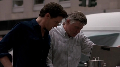 WHITE_COLLAR_-_E4X15_THE_ORIGINAL_558.jpg