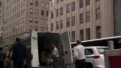 WHITE_COLLAR_-_E4X15_THE_ORIGINAL_608.jpg
