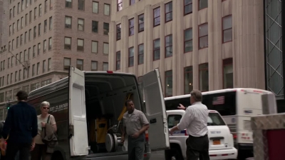 WHITE_COLLAR_-_E4X15_THE_ORIGINAL_611.jpg