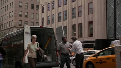 WHITE_COLLAR_-_E4X15_THE_ORIGINAL_620.jpg