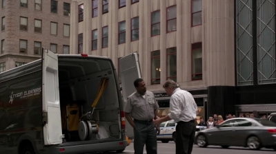 WHITE_COLLAR_-_E4X15_THE_ORIGINAL_634.jpg