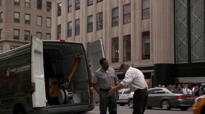 WHITE_COLLAR_-_E4X15_THE_ORIGINAL_635.jpg
