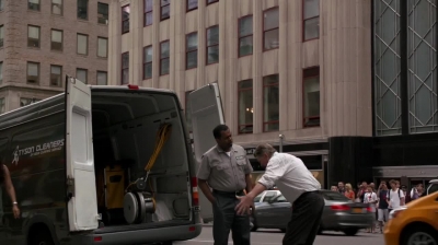 WHITE_COLLAR_-_E4X15_THE_ORIGINAL_636.jpg
