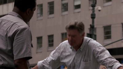 WHITE_COLLAR_-_E4X15_THE_ORIGINAL_638.jpg