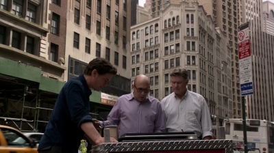WHITE_COLLAR_-_E4X15_THE_ORIGINAL_675.jpg