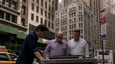 WHITE_COLLAR_-_E4X15_THE_ORIGINAL_676.jpg