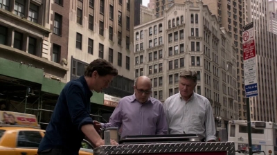 WHITE_COLLAR_-_E4X15_THE_ORIGINAL_677.jpg