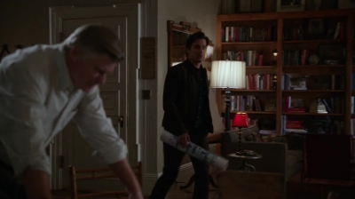 WHITE_COLLAR_-_E4X15_THE_ORIGINAL_707.jpg