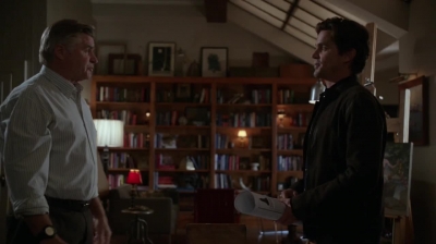 WHITE_COLLAR_-_E4X15_THE_ORIGINAL_722.jpg