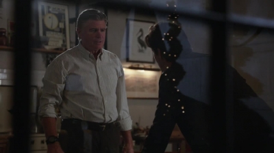 WHITE_COLLAR_-_E4X15_THE_ORIGINAL_758.jpg