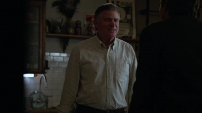 WHITE_COLLAR_-_E4X15_THE_ORIGINAL_768.jpg