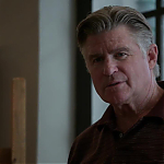 Filename=WHITE_COLLAR_-_E4X15_THE_ORIGINAL_500.jpg
Filesize=37KiB
Dimensions=1280x718
Date added=Apr 29, 2014 WHITE_COLLAR_-_E4X15_THE_ORIGINAL_500.jpg