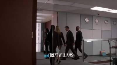 WHITE_COLLAR_-_E4X16_IN_THE_WIND_0002.jpg