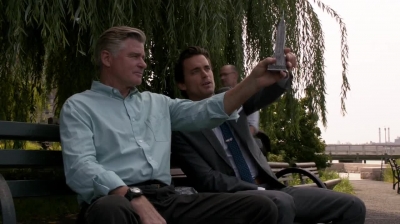 WHITE_COLLAR_-_E4X16_IN_THE_WIND_0032.jpg