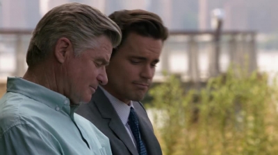 WHITE_COLLAR_-_E4X16_IN_THE_WIND_0048.jpg