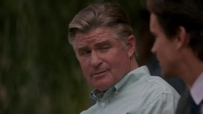 WHITE_COLLAR_-_E4X16_IN_THE_WIND_0121.jpg