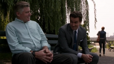 WHITE_COLLAR_-_E4X16_IN_THE_WIND_0252.jpg