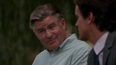 WHITE_COLLAR_-_E4X16_IN_THE_WIND_0293.jpg