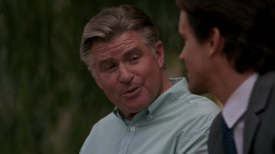WHITE_COLLAR_-_E4X16_IN_THE_WIND_0301.jpg