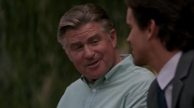 WHITE_COLLAR_-_E4X16_IN_THE_WIND_0302.jpg