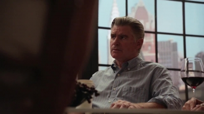 WHITE_COLLAR_-_E4X16_IN_THE_WIND_0631.jpg