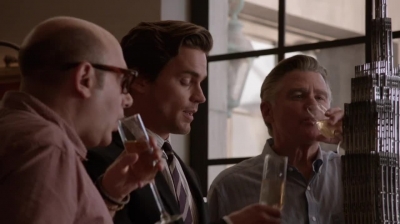 WHITE_COLLAR_-_E4X16_IN_THE_WIND_0715.jpg