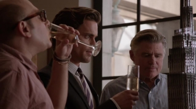 WHITE_COLLAR_-_E4X16_IN_THE_WIND_0723.jpg