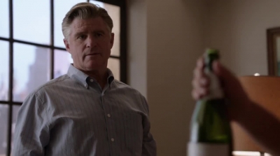 WHITE_COLLAR_-_E4X16_IN_THE_WIND_0790.jpg