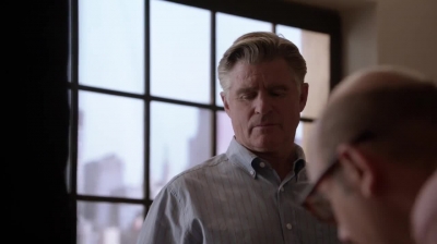 WHITE_COLLAR_-_E4X16_IN_THE_WIND_0793.jpg