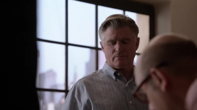 WHITE_COLLAR_-_E4X16_IN_THE_WIND_0794.jpg
