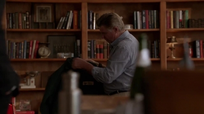 WHITE_COLLAR_-_E4X16_IN_THE_WIND_0837.jpg