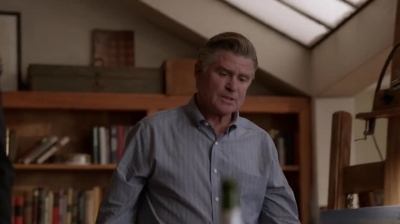 WHITE_COLLAR_-_E4X16_IN_THE_WIND_0852.jpg